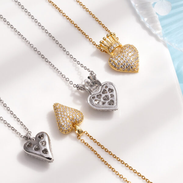 Wholesale Love Crown Necklace Pendant Personalized Accessories