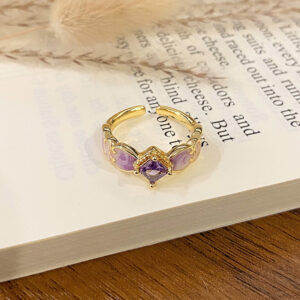 Size 8 open ring