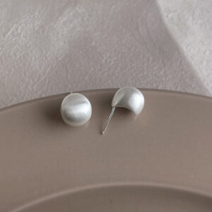 Silver brushed beans-silver needle