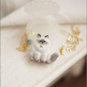 Siamese cat necklace