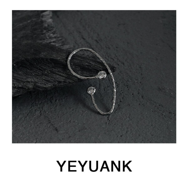 Wholesale Irregular Line Zircon Inlaid Ear Cuff