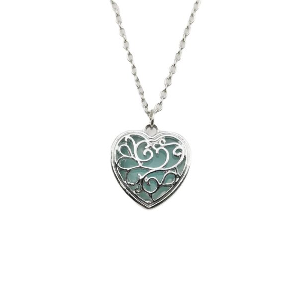 Wholesale Multi colored hollow luminous heart-shaped necklace