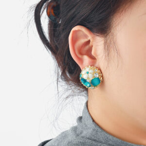 Wholesale Colorful circular sparkling rhinestone flower earrings