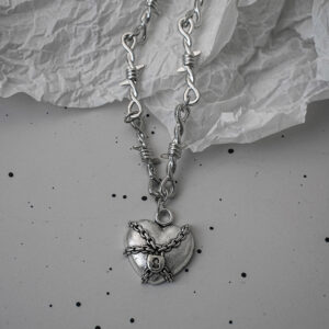1 silver chain love thorn necklace