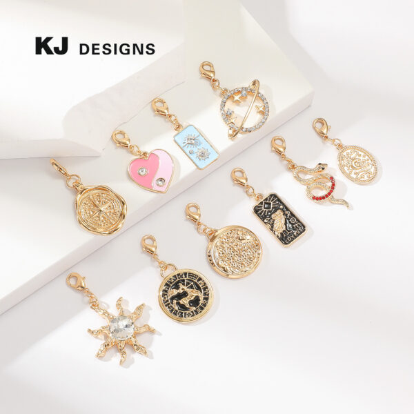 Wholesale Detachable necklace tarot card stainless steel pendant