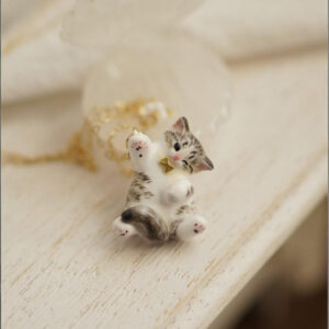 Tabby cat necklace