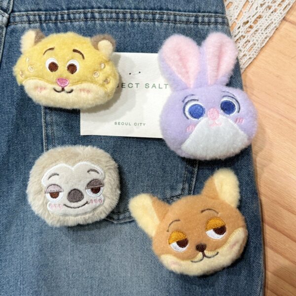 Wholesale Cartoon cute brooch