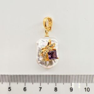 Purple zircon
