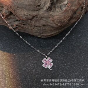 White / 18K