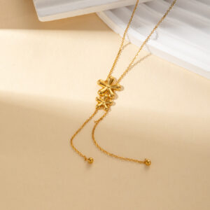 Gold flower necklace