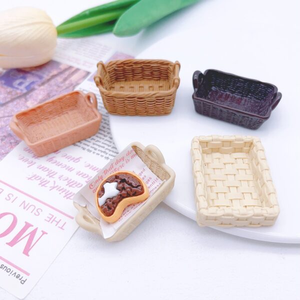 Wholesale Simulation bread basket resin accessories