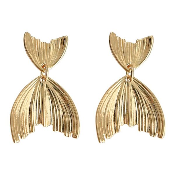 Wholesale Retro geometric metallic irregular earrings