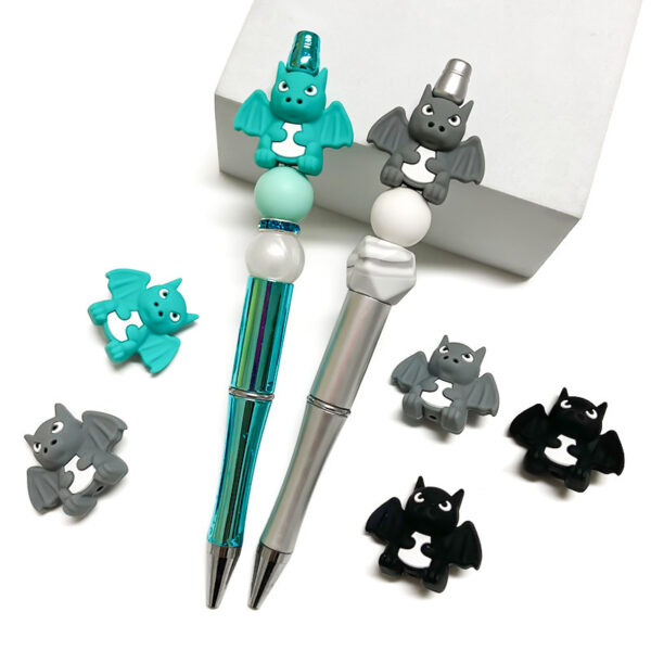 O1CN01DbiRC71mHzgd939Bp_2220494344930-0-cib Wholesale small flying agon animal cartoon 3D focal beads