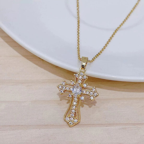 Wholesale Vintage Cross Pendant Necklace Distinctive Simple Commemorative Gift