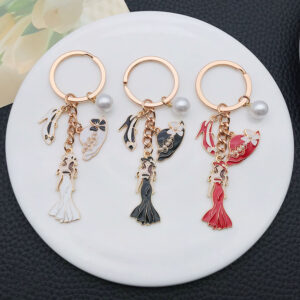 Wholesale Top hat, high heels, pearl keychain