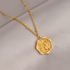 Golden peach blossom mark necklace
