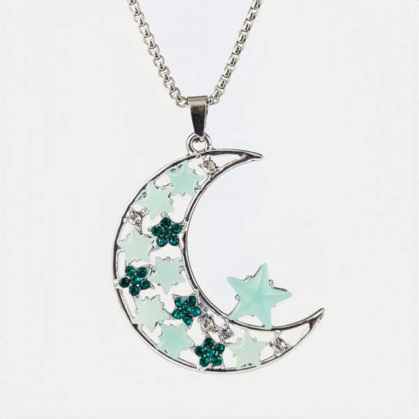 O1CN01Ei2Xg92IVKumwKcpk_3919529291-0-cib Wholesale Luminous Moon Crescent Necklace