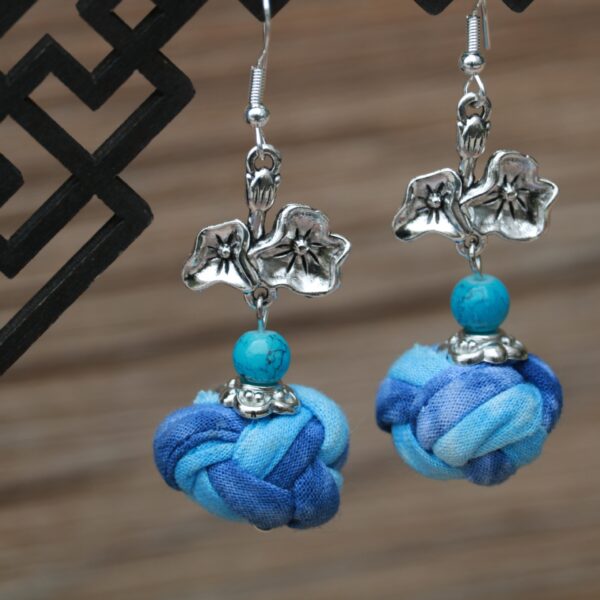 O1CN01EmiVuU1PXoA3iJY25_2217769361851-0-cib Wholesale Yunnan Dali Lijiang Ethnic Style Women's Blue-Dyed Fabric Earrings Guizhou Tie-Dye Mid-Length Earrings