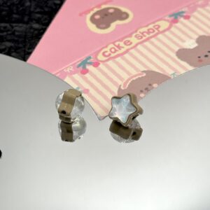 Light brown / 12*10.4mm, hole about 1.8mm