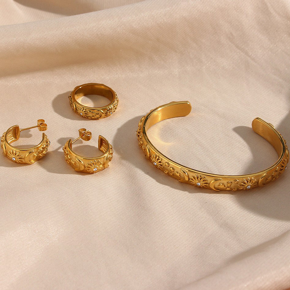 Wholesale Golden stars, moon, sun, stainless steel rings
