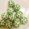 O1CN01Ezj3LG1bPMHyrVPdE_2220684073457-0-cib Wholesale 20MM St. Patrick's four-leaf clover printed acrylic beads