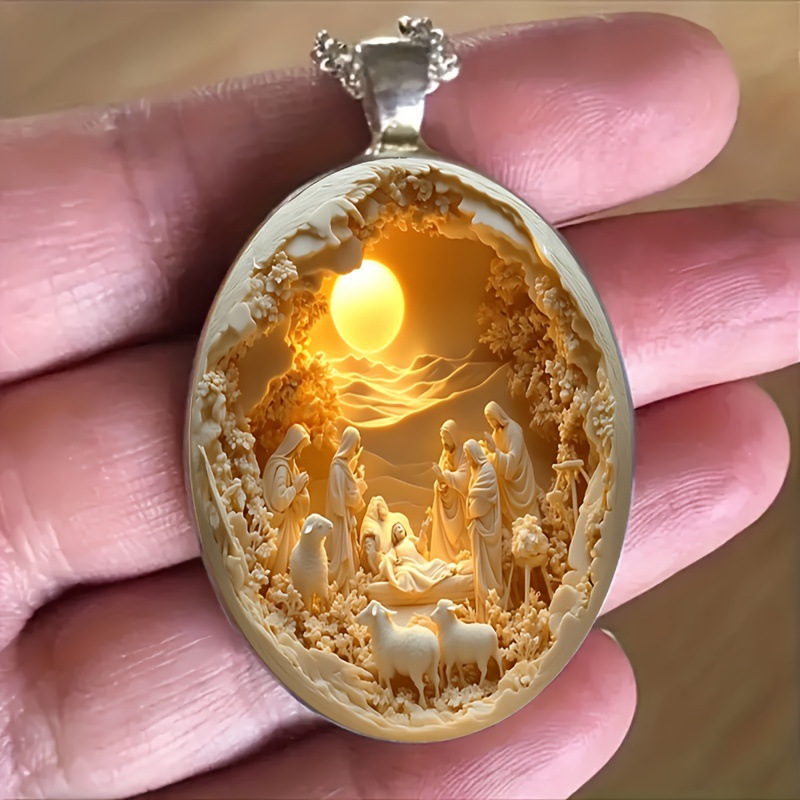 Wholesale Golden rtrait necklace