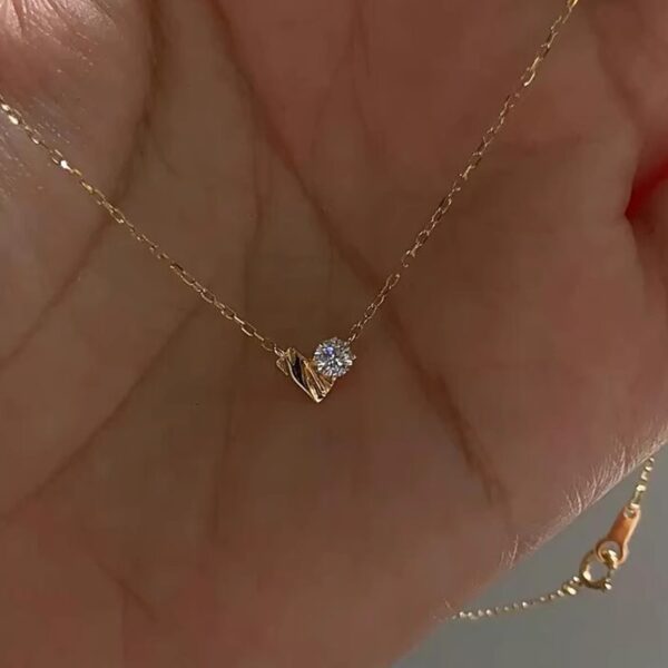 Wholesale Light luxury love flash diamond necklace exquisite versatile clavicle chain