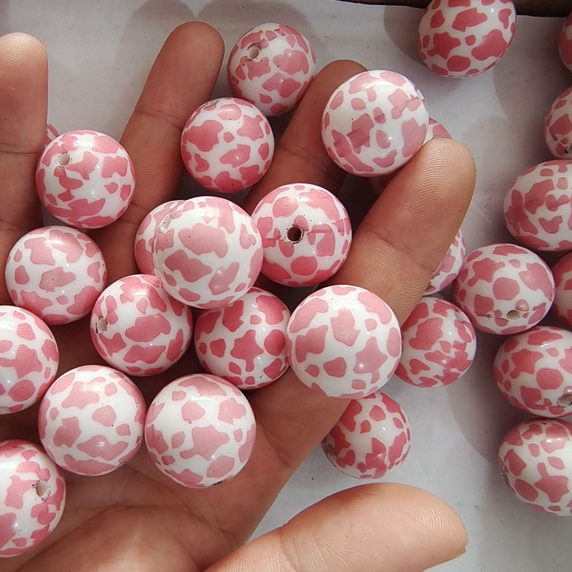 Wholesale 20MM Acrylic Pink Cow Pattern Printed Beads