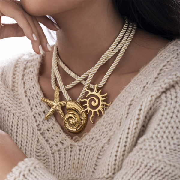 Wholesale Tyna European and American Light Luxury 18K Gold Stainless Steel Conch Sea Star Sun Thick Rope Necklace All-match Cross-border Trendy Jewelry
