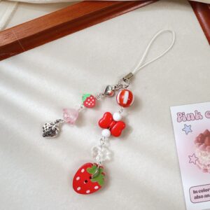 25b36 wooden strawberry pendant (red)