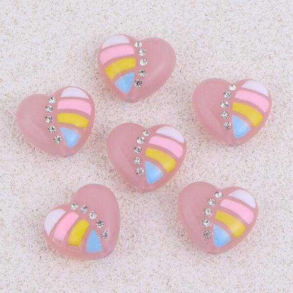 O1CN01FDakr02NBFbwfvHvd_2206452709924-0-cib Wholesale 10pcs double-sided diamond inlaid colored acrylic beads with heart-shaped design