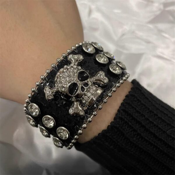 Wholesale Cross punk rhinestone leather willow nail bracelet