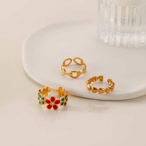 Wholesale Stainless steel enamel drip oil colored flower heart titanium steel ring