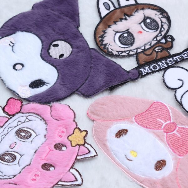 O1CN01FbOi8w1Xb1u2jNRYx_2217844432941-0-cib Wholesale Various cute cartoon embroidery clothing DIY Patches