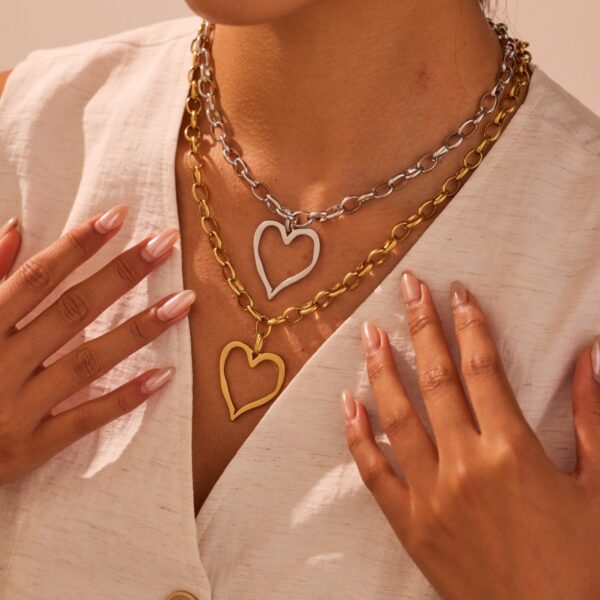 Wholesale Asymmetrical Heart-Shaped Stainless Steel Necklace