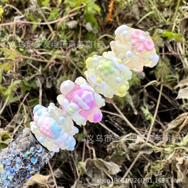 Wholesale 16mm luminous hand-painted oil dripping acrylic beads