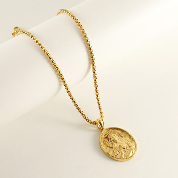 O1CN01FqZv2f1DH46AHs3sO_2215542970190-0-cib Wholesale Round plaque design religious mythology rtrait pendant