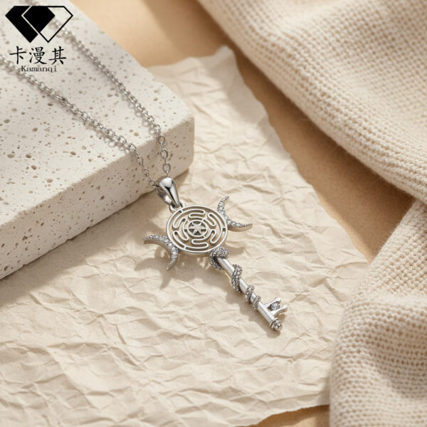Wholesale Greek snake-shaped winding key necklace