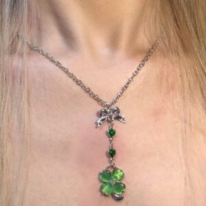 D1588-necklace-single-bow four-leaf clover necklace