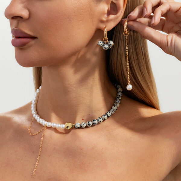 Wholesale Pearl beaded patchwork acrylic bead necklace