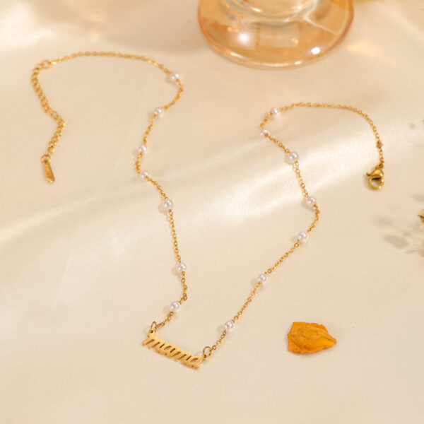 Wholesale Mother's Day Letter Mama Necklace Titanium Steel Necklace