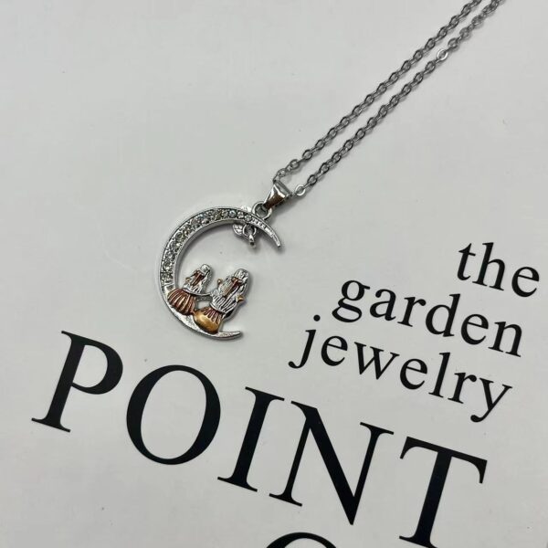 O1CN01GK468S1LOPZchWWqN_2211005661289-0-cib Wholesale moon mother and daughter necklace mother's day creative ladies gift