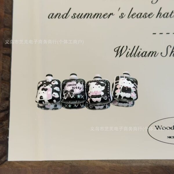 Wholesale 10pcs black pink bow cartoon cat acrylic beads