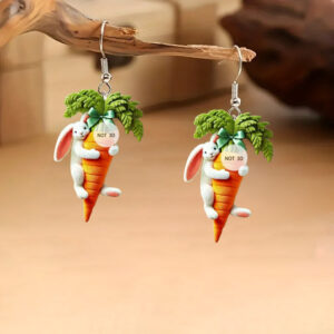 O1CN01GWrZXE1LjTmUWpBqe_2218298401335-0-cib Wholesale Easter cartoon rabbit holding carrot acrylic earrings