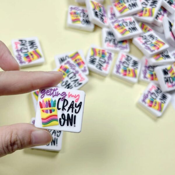 Wholesale 10PCS Cartoon Crayon Brand Silicone Cartoon Beads