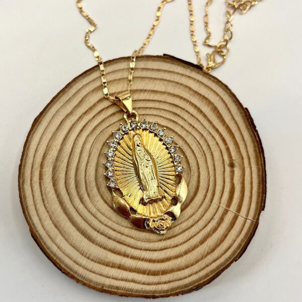 O1CN01Gninch1Vq1fVjODs4_2221174772703-0-cib Wholesale Virgin Mary Diamond Pendant Necklace