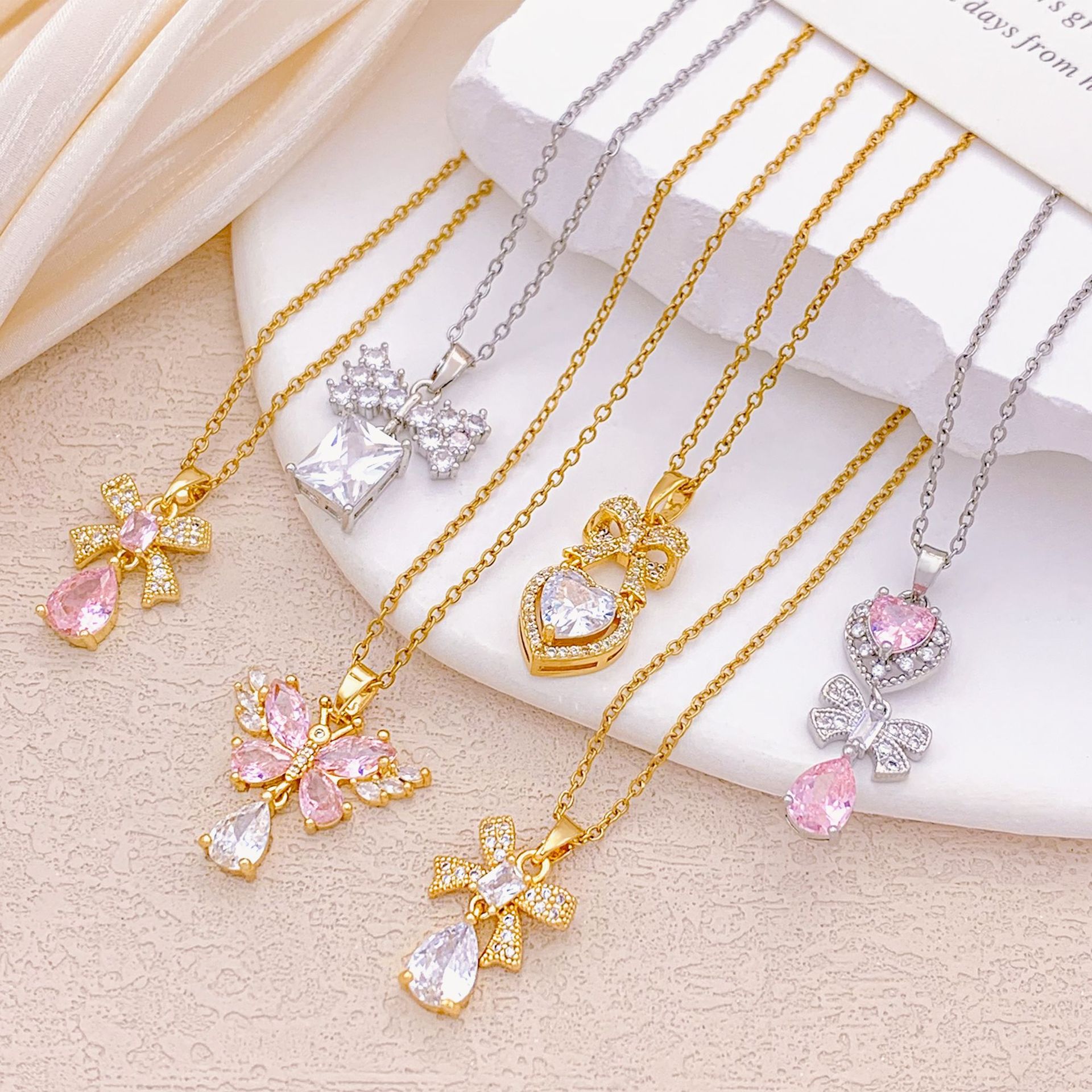 Wholesale Necklace Cross-Border Pink Bow Necklace Aessories Women's Ins Style Aessible Luxury Versatile Jewelry Fashion Design Aessories