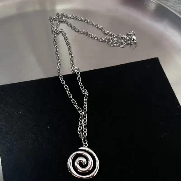 Wholesale Gothic alloy pendant heart-shaped punk necklace