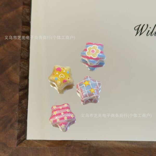 O1CN01H1Dq4T1xmBbRsBaz3_2221442006485-0-cib Wholesale 10pcs embossed silk flower grid star Acrylic Beads