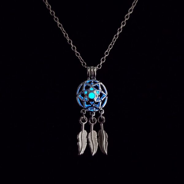 Wholesale Can open the dream catcher night light necklace